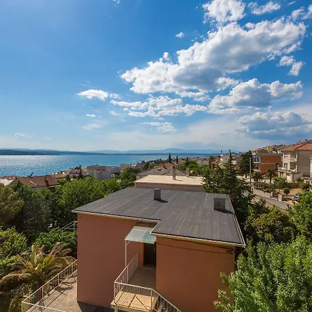 Modernes Nur 300 Meter Zum Mit Traumhaften Meerblick * Crikvenica