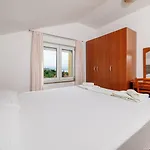 아파트 Modernes Nur 300 Meter Zum Mit Traumhaften Meerblick *