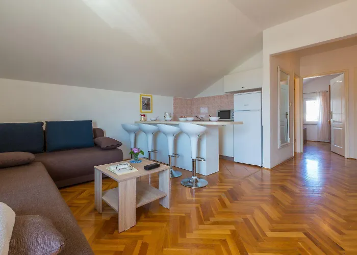 Modernes Nur 300 Meter Zum Mit Traumhaften Meerblick Apartment Crikvenica