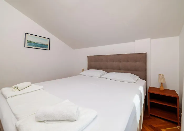 Modernes Nur 300 Meter Zum Mit Traumhaften Meerblick * Crikvenica